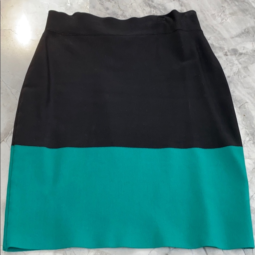 BCBGMAXAZRIA “Scarlett” pencil skirt teal/black